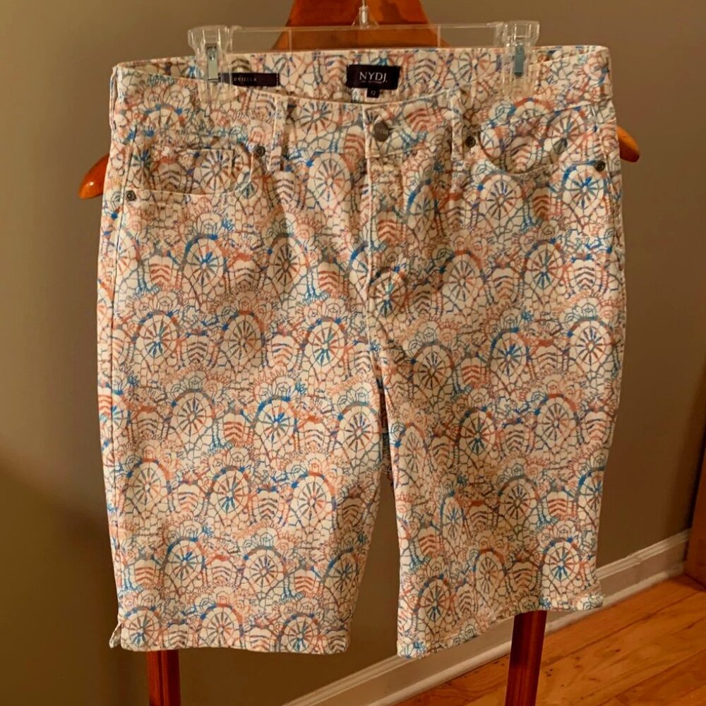 NYDJ Printed Shorts in Cream with Blue and Orange Pattern